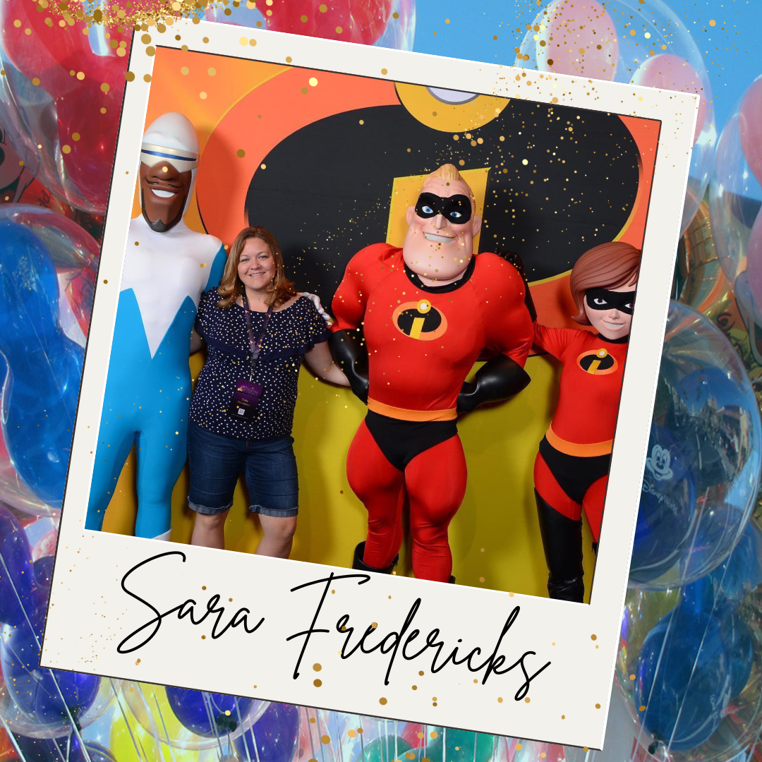 Experienced Travel Agent and Dreaming of the Mouse Travel Agency Owner Sara Fredericks poses with characters from the Incredibles movie while attending the Owner's EarMarked Summit.